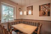 Sitzecke in der Küche - Mehrfamilienhaus, Wohnhaus mit 244,70 m² in Lähden zum Kaufen