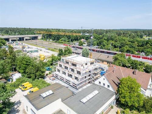 Ansicht Süd-Ost - 4 Zimmer Etagenwohnung in Feucht