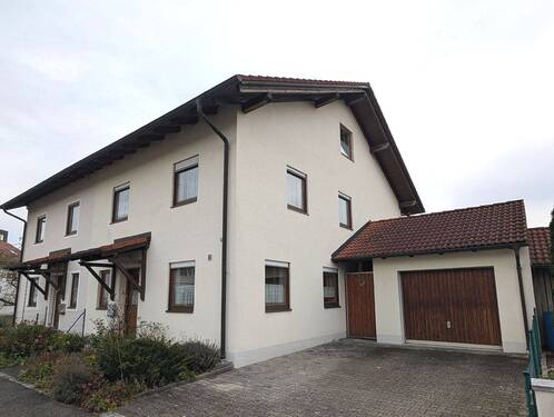 Ansicht - 4 Zimmer Doppelhaushälfte zum Kaufen in Simbach am Inn