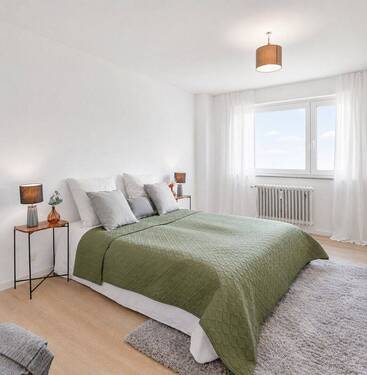 Helles und großes Schlafzimmer - 