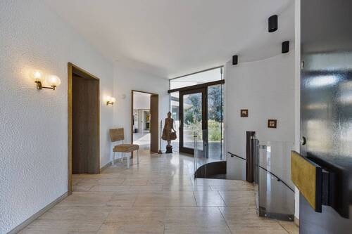 Entree - Bungalow mit 219,00 m² in Köln zum Kaufen