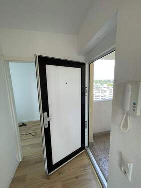 Neue Wohnungstür (von außen) - 