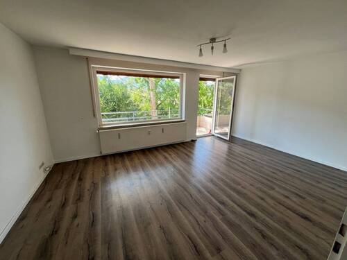 Wohnzimmer.jpg - 3 Zimmer Etagenwohnung zur Miete in Baden-Baden