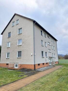 Hausansicht.JPEG - 3 Zimmer Etagenwohnung zur Miete in Langelsheim