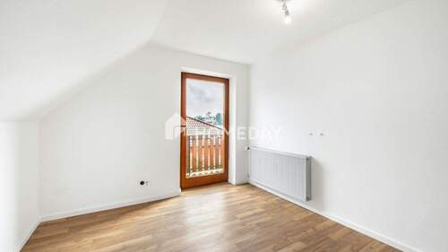 1. OG Schlafzimmer 1 1 - 