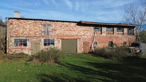 Stall - Mehrfamilienhaus, Wohnhaus mit 270,00 m² in Benz zum Kaufen