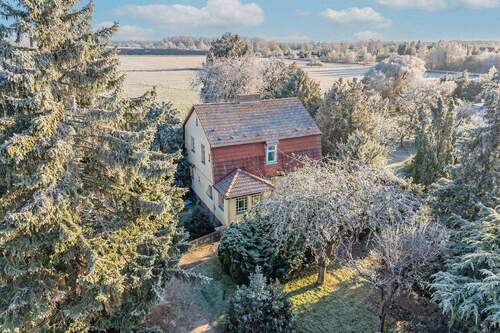Titelbild - Exklusive Rarität - Sanierungsbedürftiges Anwesen mit großem Grundstück in Best-Lage von Dallgow