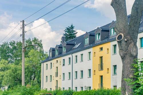 Hausansicht - Etagenwohnung mit 30,40 m² in Chemnitz zur Miete