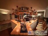 Bar mit Kamin - 