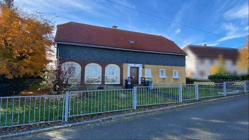 Frontansicht - 5 Zimmer Einfamilienhaus zum Kaufen in Schönbach