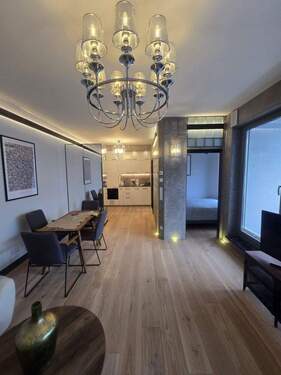 Blick von Eckcouch - Modernes Studioappartment in Zentrallage nahe Alexanderplatz