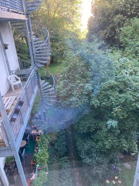 Blick zum Hof - 