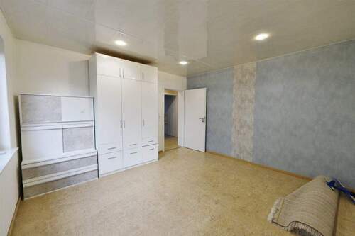 Schlafzimmer - Einfamilienhaus mit 234,40 m&sup2; in Lage zum Kaufen