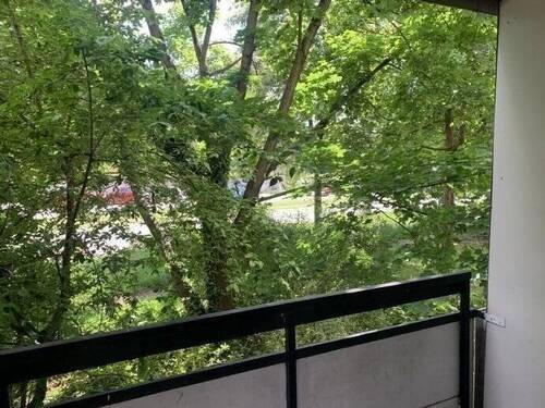 Balkon - Etagenwohnung mit 28,00 m² in Nürnberg zur Miete