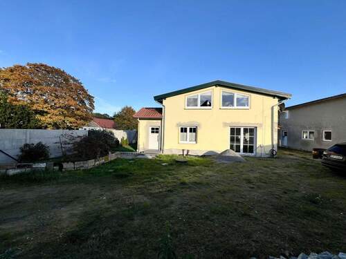 Bild 1 - Großzügiges Anwesen für Wohnen und Feriennutzung auf der Sonneninsel Usedom. Privatverkauf.