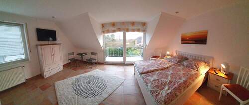 Elternschlafzimmer mit Balkon - 