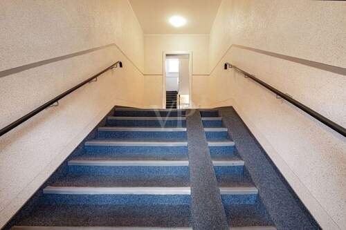 Hausflur - 3 Zimmer Etagenwohnung in Berlin / Biesdorf