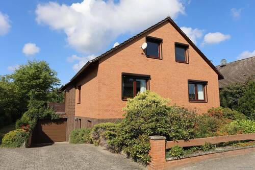 Außenansicht - 5 Zimmer Einfamilienhaus zum Kaufen in Leiferde