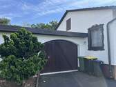 Einfahrt & Gargage - Einfamilienhaus mit 107,00 m² in Ernsgaden zum Kaufen