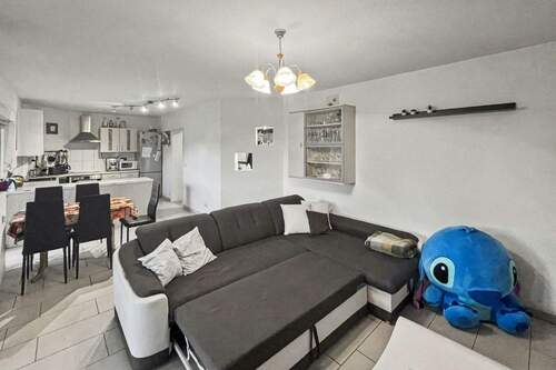 Wohnbereich + Küche EG. - 