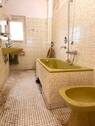 Badezimmer - 6 Zimmer Einfamilienhaus zum Kaufen in Berlin