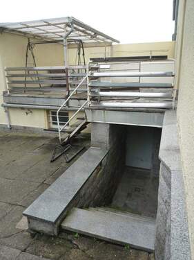 Außeneingang zum Keller - 