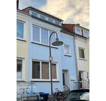 3-Parteienhaus in perfekter Lage - Bremen Regensburger Straße
