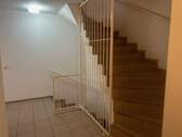 Treppenhaus - 2 Zimmer Etagenwohnung zur Miete in Merseburg