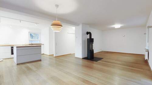 Wohn- & Essbereich - Saniertes Schmuckstück mit großzügigem Gartenparadies in begehrter Lage!