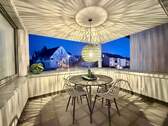 Balkon bei Nacht - 