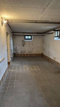 Garage - 