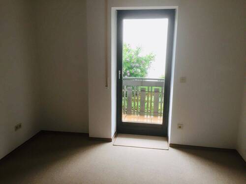 Kinderzimmer 2 mit Balkon - 