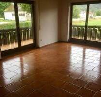Helle 4,5-Zimmer-Wohnung mit Balkon, Garten und Wärmepumpe in Obereichstätt zu vermieten