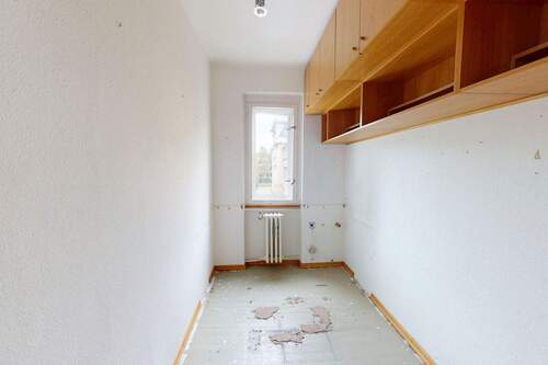 Kleines Zimmer mit Einbau - 