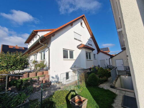 Seitenansicht - 4 Zimmer Doppelhaushälfte zum Kaufen in Calw- Heumaden