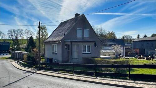 Außenansicht - 5 Zimmer Einfamilienhaus in Großhartmannsdorf