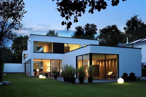 Bauhaus Weimar - Einfamilienhaus zum Kaufen in Ahrensburg