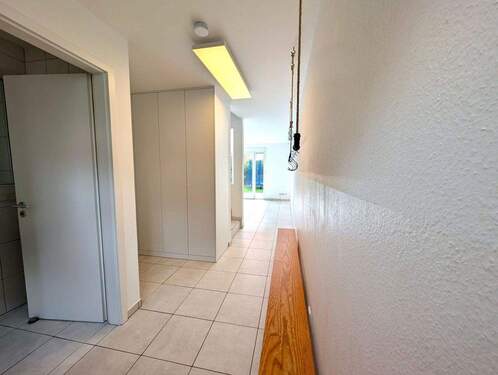 Bild 3 - 6 Zimmer Reihenmittelhaus in Frankfurt am Main