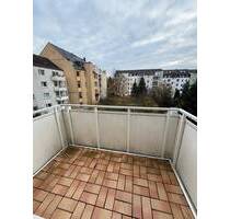 Gemütliche 3-Zimmer mit Balkon, Laminat und Wannenbad in ruhiger Lage! - Chemnitz Yorckgebiet