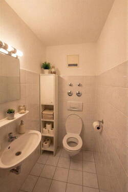 WC - 