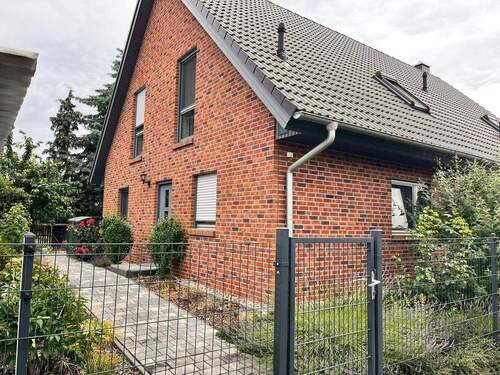 Bild 2 - 7 Zimmer Einfamilienhaus zum Kaufen in Markranstädt