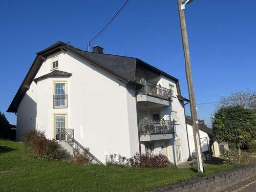 1. OG oberer Balkon - Große 3 - 4 Zimmerwohnung (110m²), mit separatem Appartement (30m²), Kellerraum und Garage