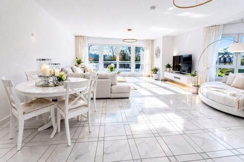 Offener Wohn- und Essbereich - 3 Zimmer Etagenwohnung in Königstein im Taunus