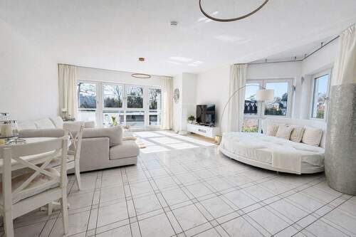 Offener Wohn- und Essbereich - Etagenwohnung mit 118,00 m&sup2; in Königstein im Taunus zur Miete