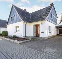 Gepflegets Einfamilenhaus mit Garten und Garage in guter Lage von Rheda - Rheda-Wiedenbrück