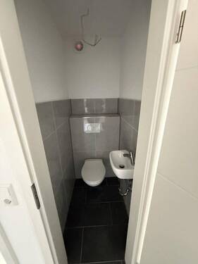 WC - 