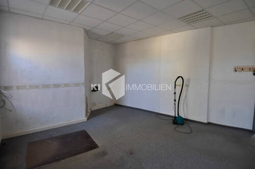 Nebenraum für Werkstatt, Büro o.a. - Einfamilienhaus mit 248,00 m² in Lucka zum Kaufen