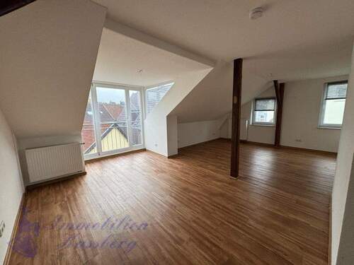 Wohnzimmer 1.2 - 2 Zimmer Etagenwohnung zur Miete in Detmold