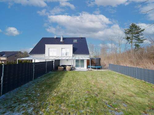 Garten - Doppelhaushälfte mit 110,90 m&sup2; in Paderborn zum Kaufen