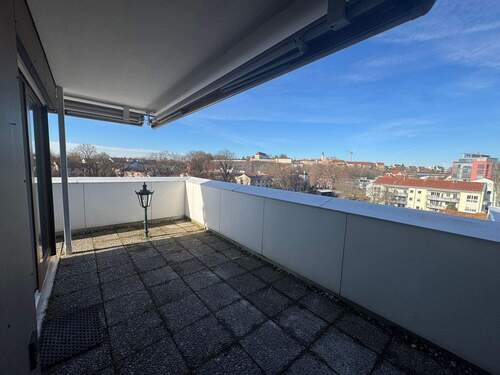 Dachterrasse - 3 Zimmer Etagenwohnung in Dachau